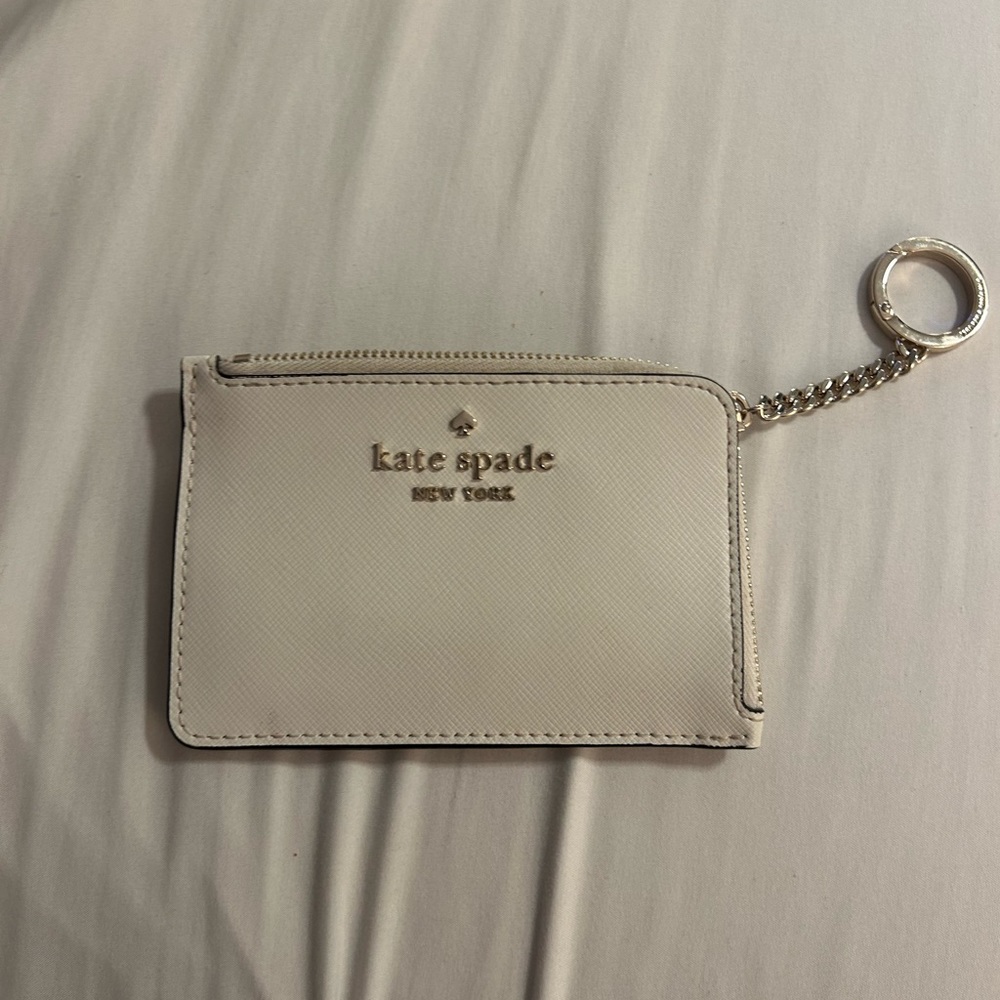 Kate Spade New York Medium L-Zip Leather Card Holder Keychain cream